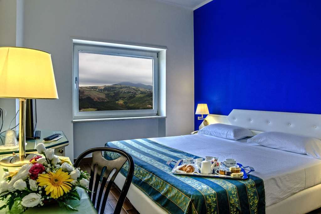 Grande Albergo Potenza Camera foto