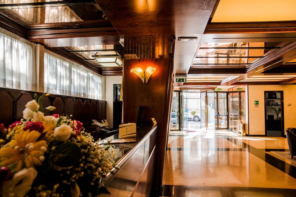 Grande Albergo Potenza Esterno foto