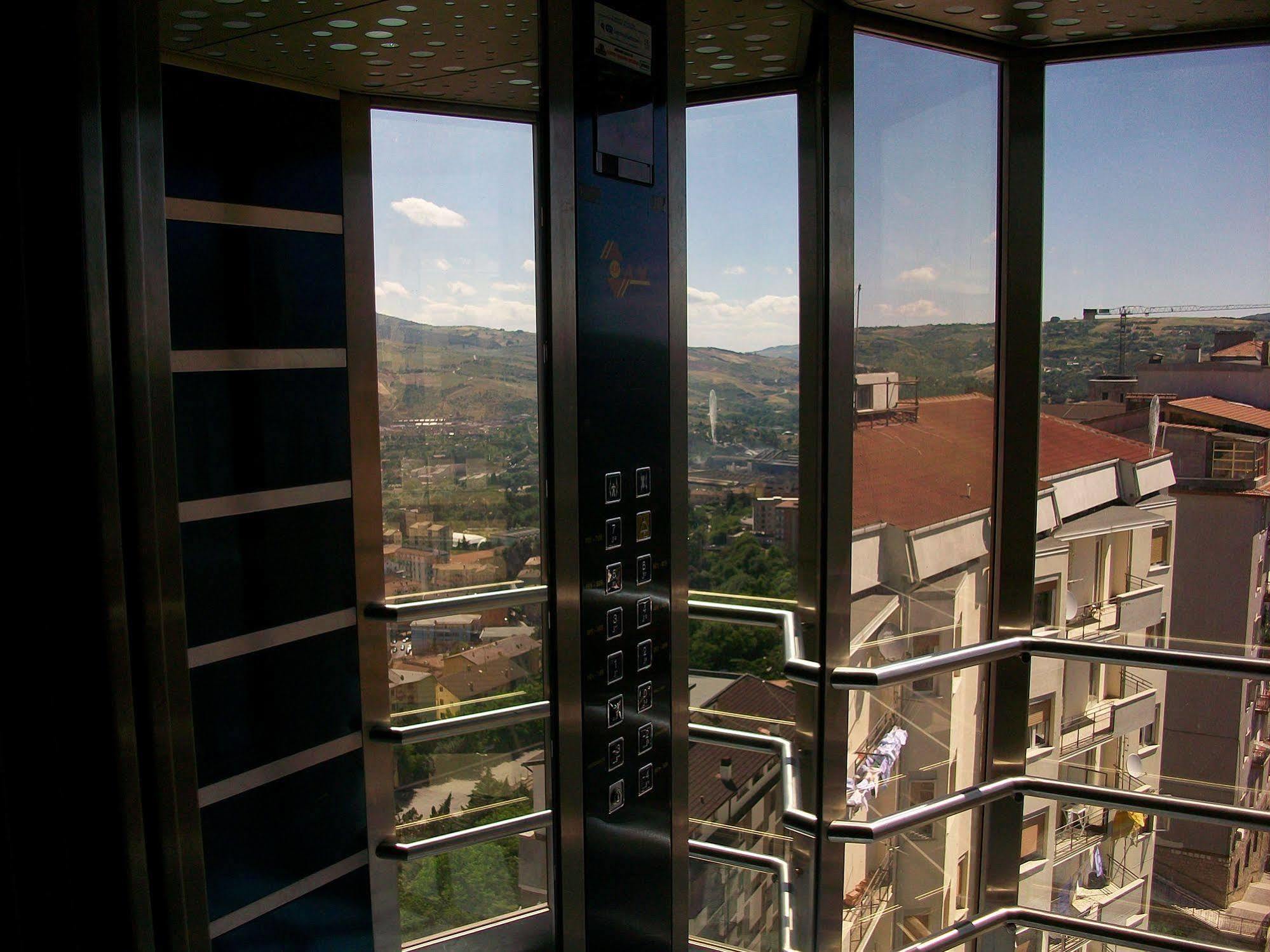 Grande Albergo Potenza Esterno foto
